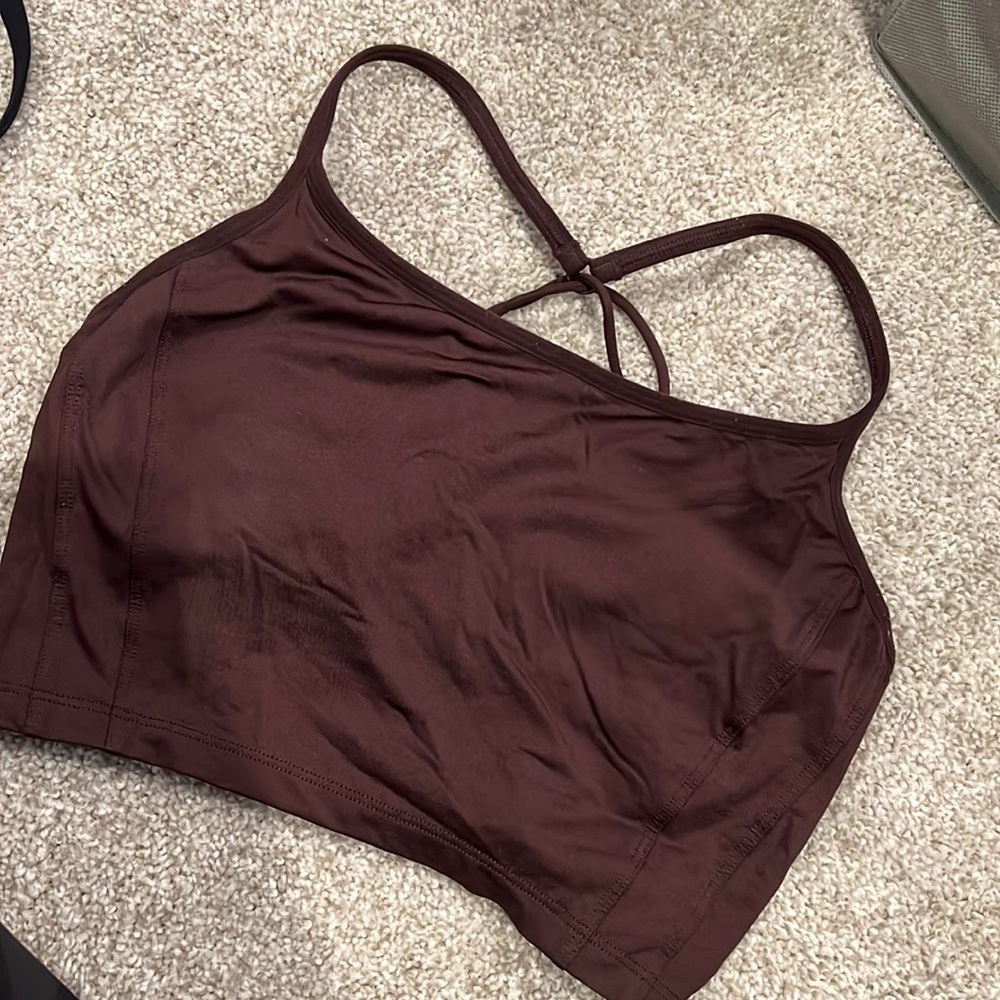 Athleta crop top with built in bra